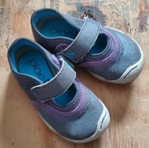 Toddler girls Mary Jane style shoe, sz 6